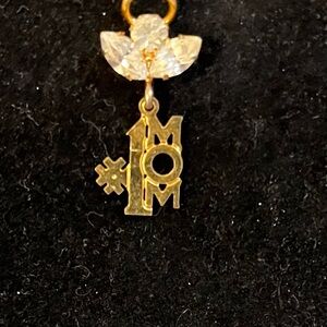 Gold #1 Mom Pendant